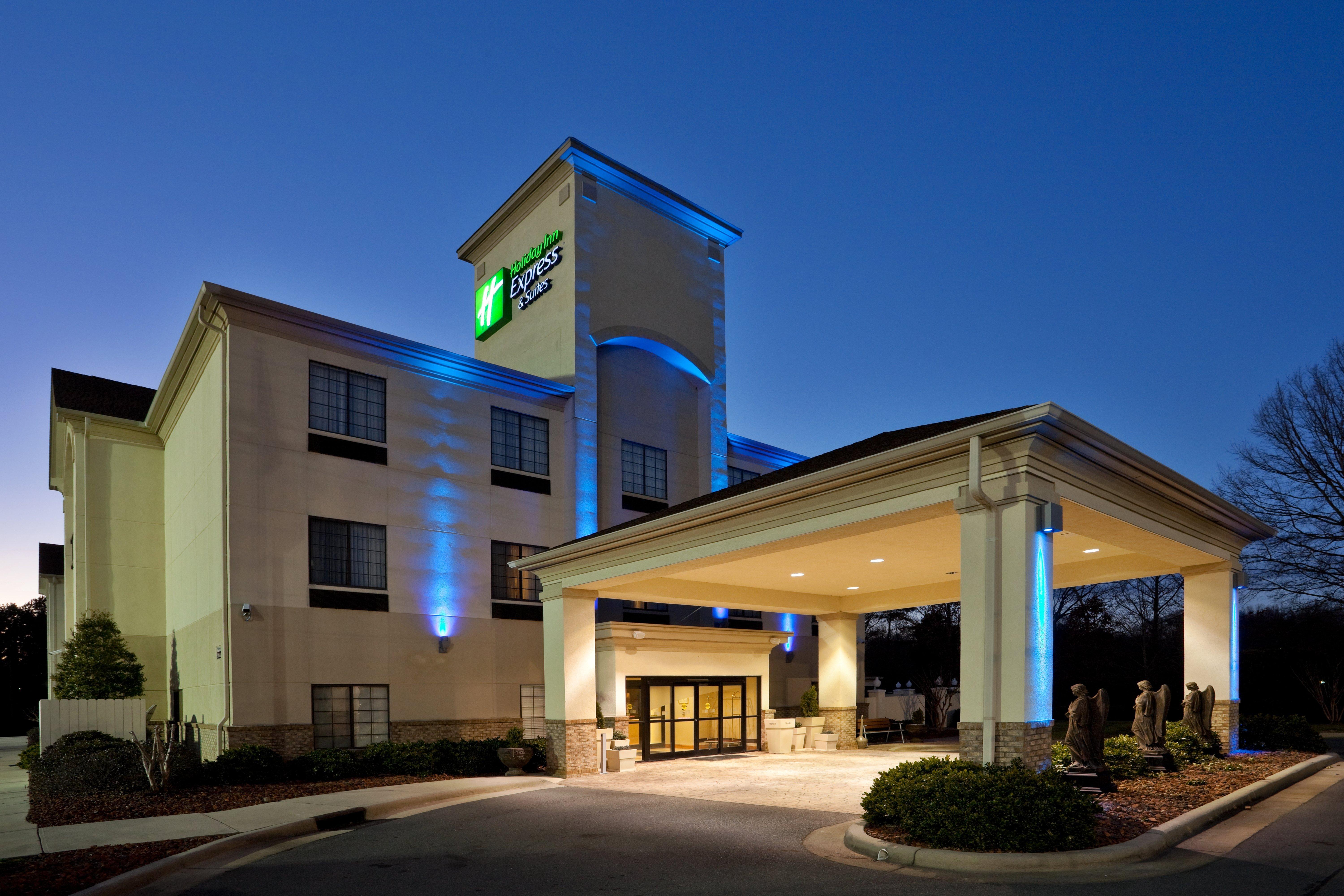 Holiday Inn Express Hotel & Suites Albemarle Exterior photo